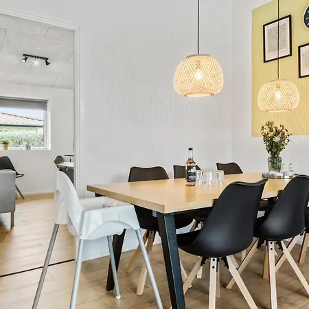 度假居 Pet Friendly In Sydals With Wifi